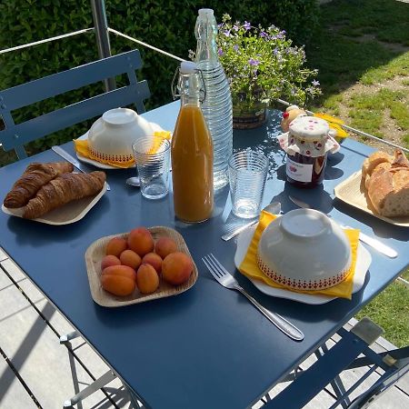 Chez Frederique Et Jean-Claude 호텔 Les Taillades 외부 사진